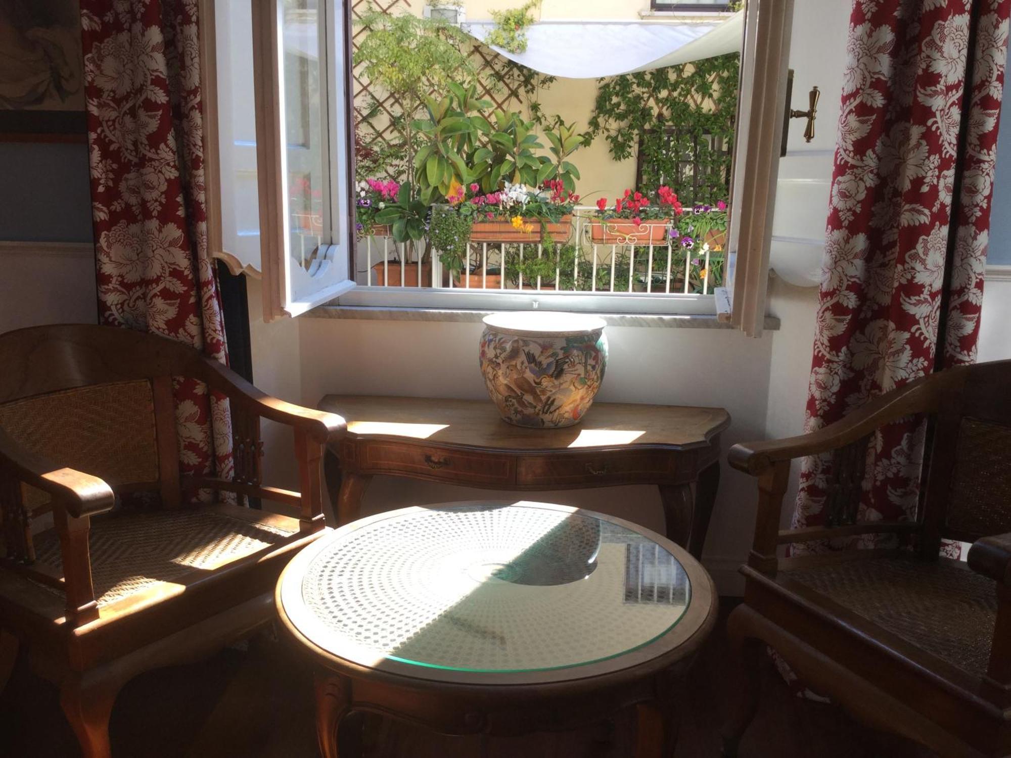 Bed and Breakfast Relais Teatro Argentina Rom Exterior foto