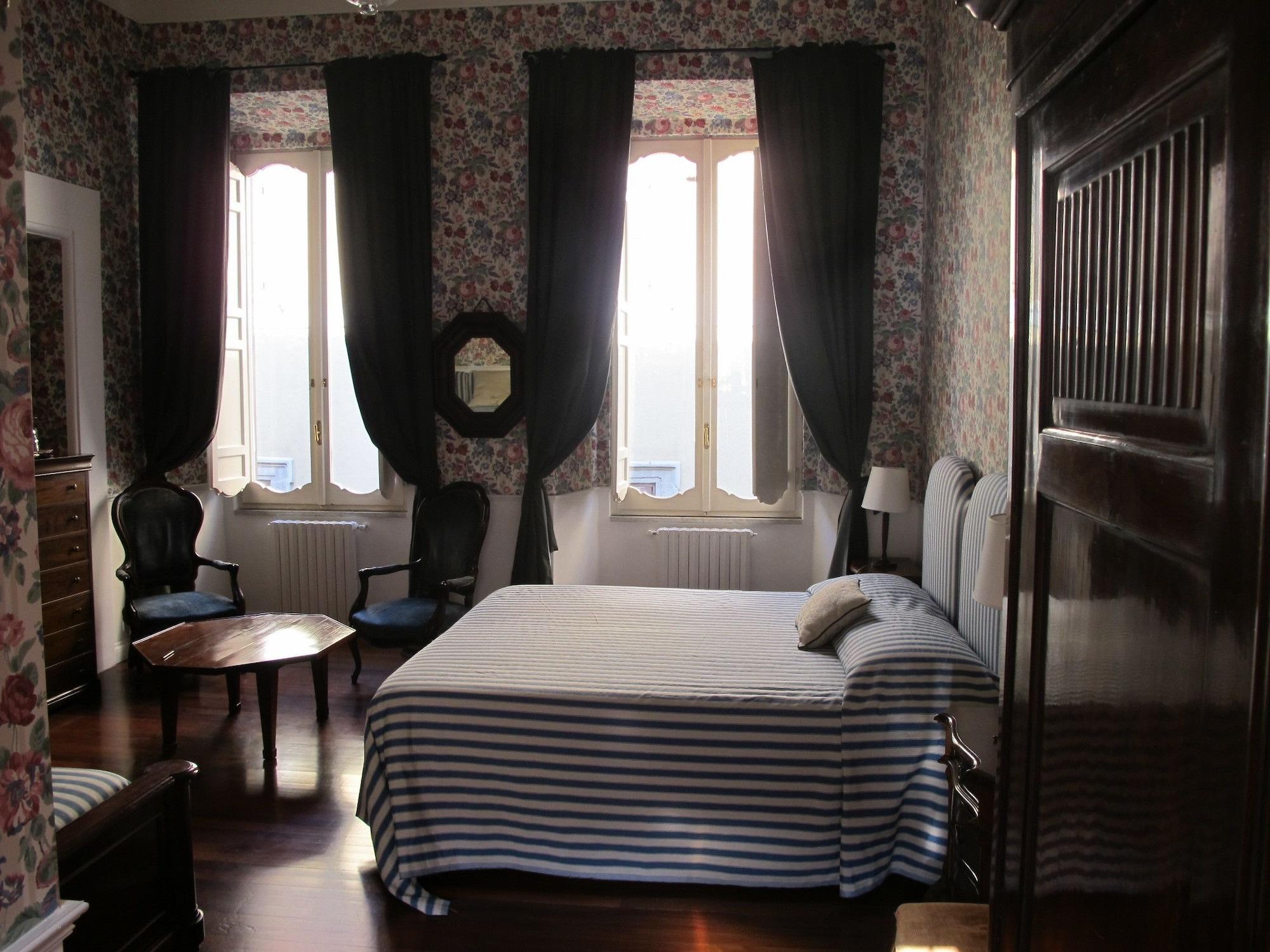 Bed and Breakfast Relais Teatro Argentina Rom Exterior foto