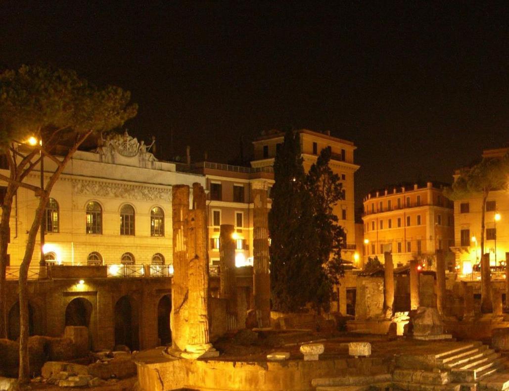 Bed and Breakfast Relais Teatro Argentina Rom Exterior foto