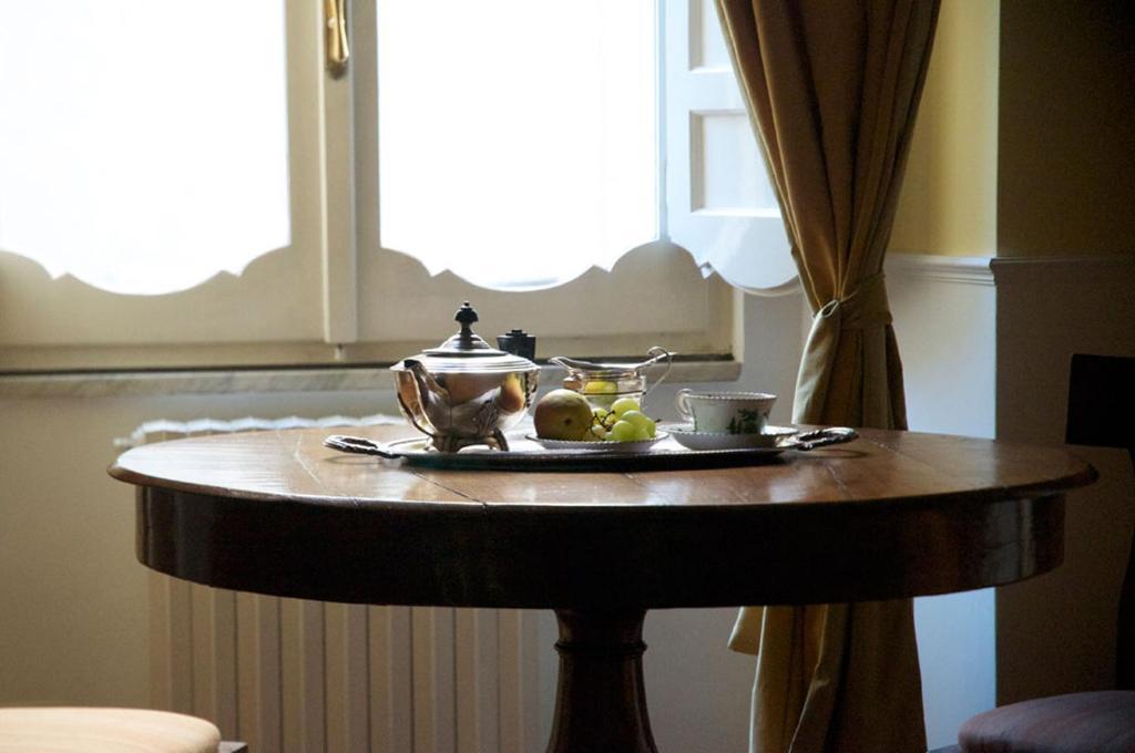 Bed and Breakfast Relais Teatro Argentina Rom Exterior foto