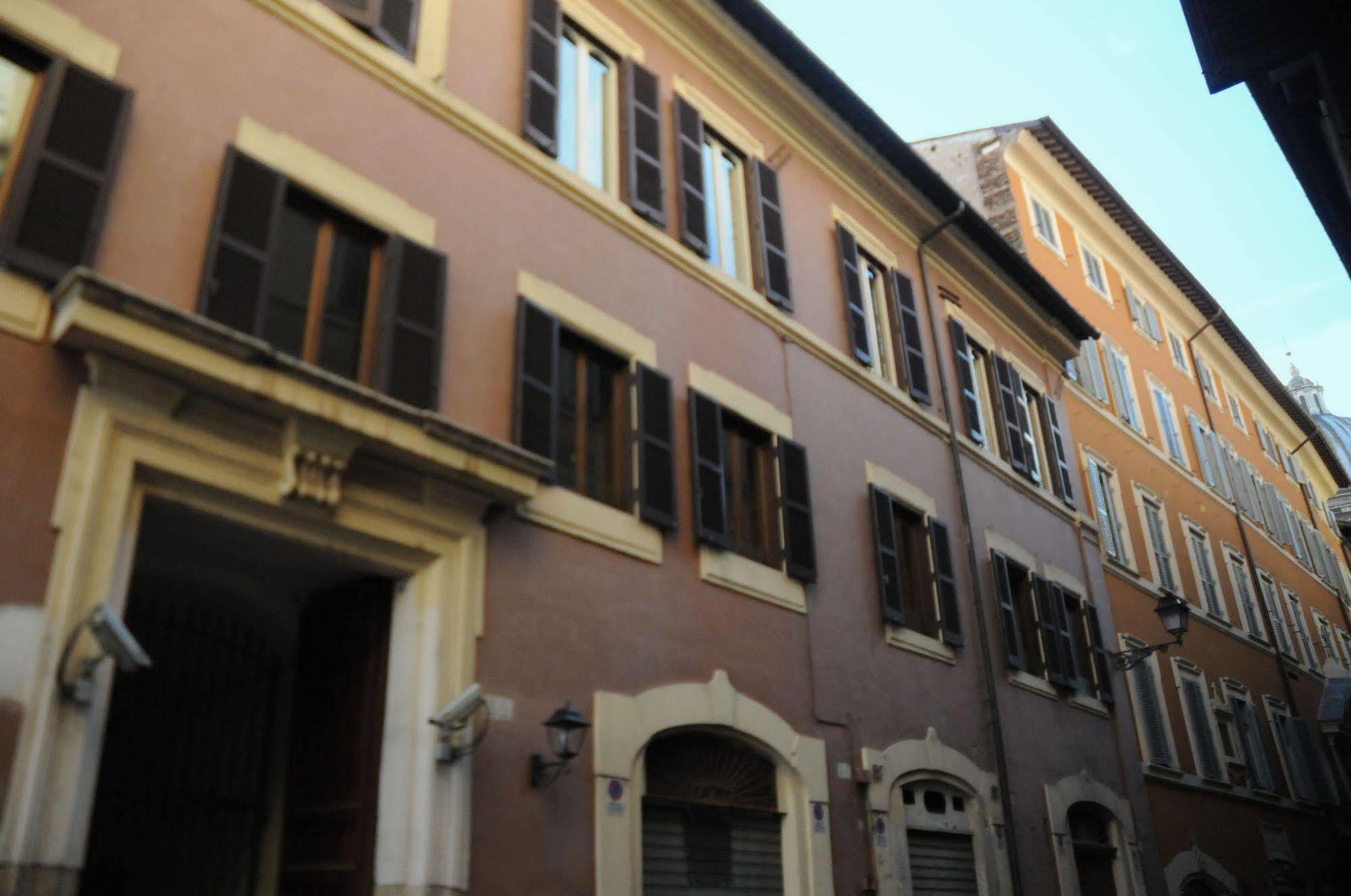 Bed and Breakfast Relais Teatro Argentina Rom Exterior foto